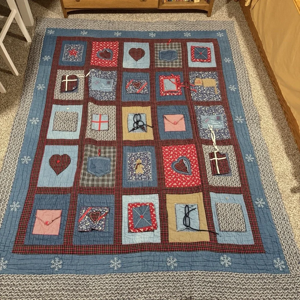 Pottery Barn Kids Quilted Blanket Advent Calendar Interactive 87x70